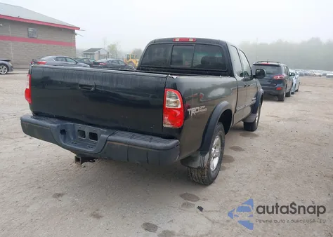 2005 Toyota Tundra Sr5 V8 from USA, damaged, VIN 5TBBT44105S471766